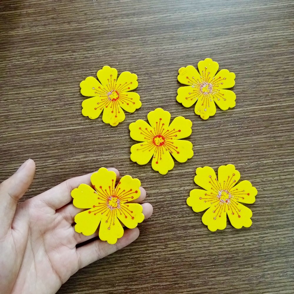 Bộ 5 hoa mai vàng xốp trang trí tết