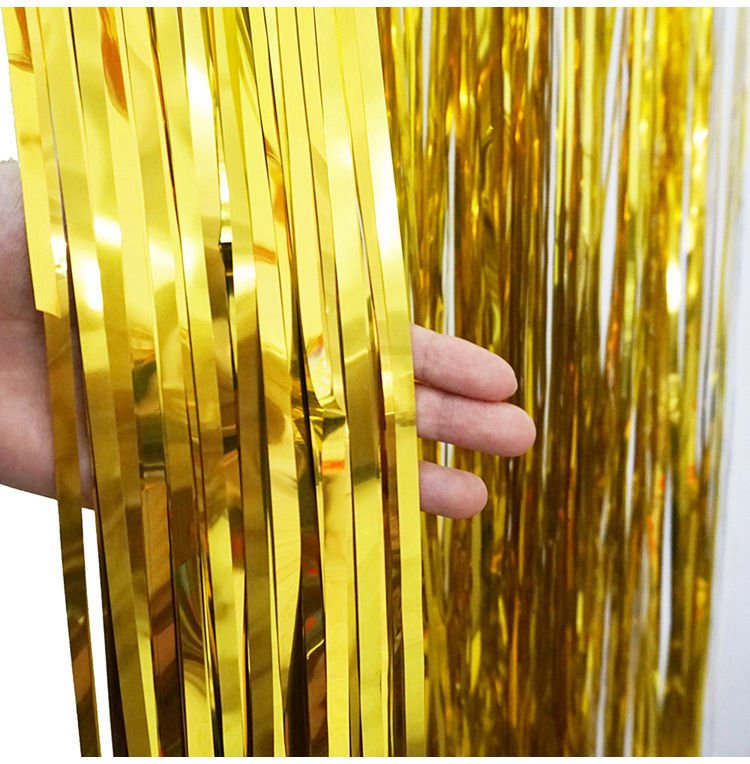 Rèm trang trí sinh nhật màu Vàng Gold (dài 2mét)