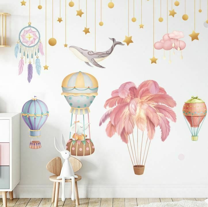 Decal dán tường khinh khí cầu sắc màu