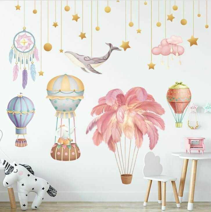 Decal dán tường khinh khí cầu sắc màu