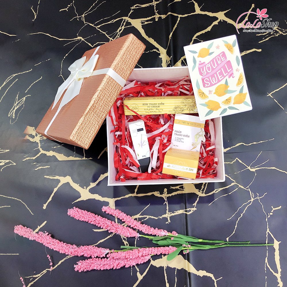 Set Hộp Quà Tặng Trở Lại Tuổi Thanh Xuân Kèm Thiệp