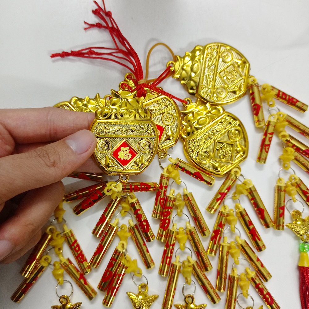 Bộ 5 dây pháo vàng và hũ tiền vàng trang trí tết