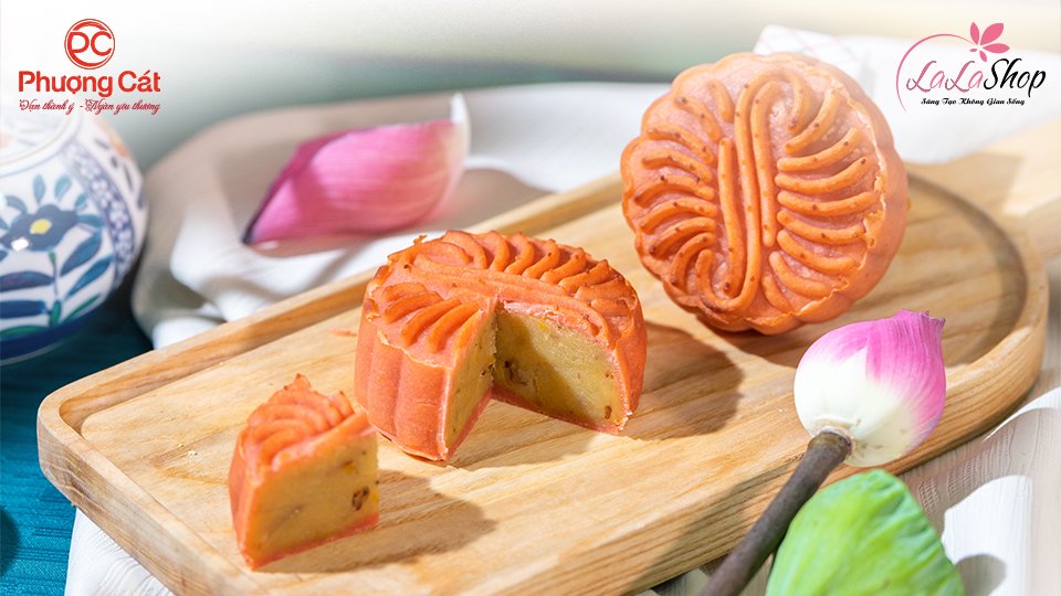 Bánh Trung Thu Đào Saffron Hạt Macca