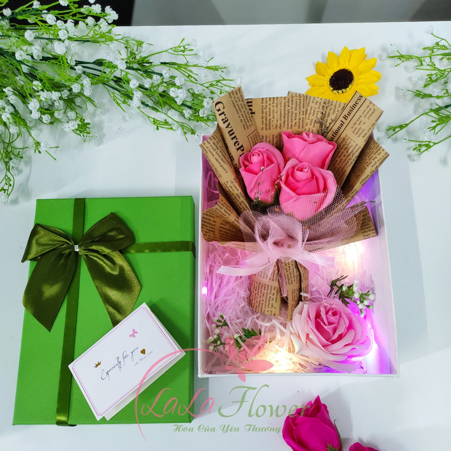 Set hộp quà tặng Bó 3 hoa hồng sáp yêu thương mẫu 4
