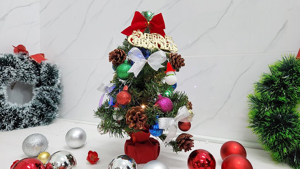 Das schönste und meistverkaufte Weihnachtsbaummodell 2022 in Lala