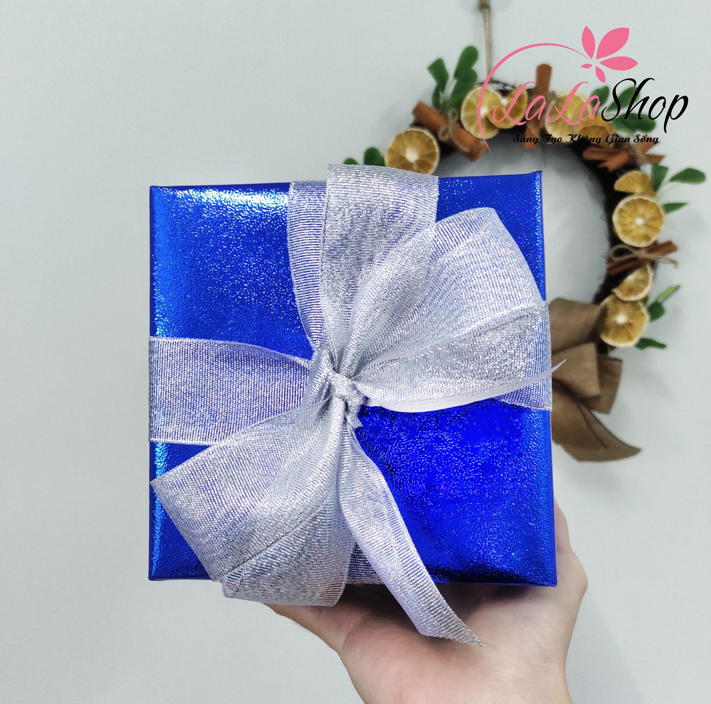 Set 3 hộp quà giáng sinh sắc xanh nơ bạc trang trí cây thông noel làm quà tặng - Mẫu 07