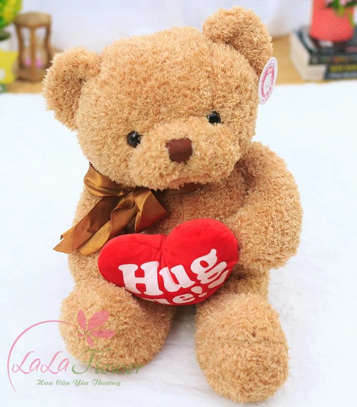 Gấu Teddy ôm trái tim đỏ Hug Me