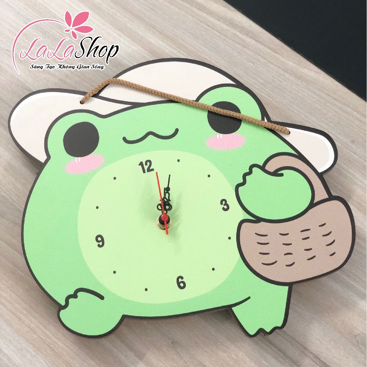 Đồng hồ gỗ treo hình chú ếch