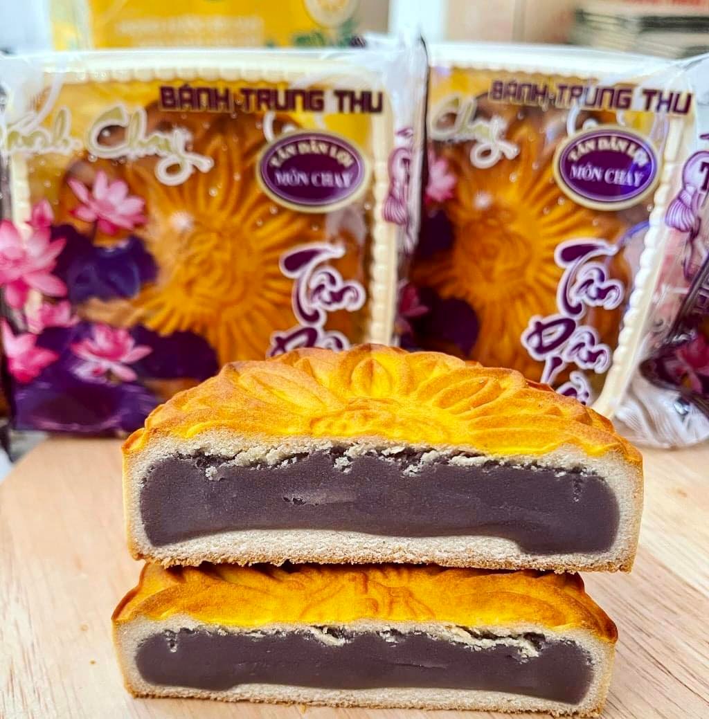 Bánh trung thu nhân khoai môn chay 0 trứng 200G Bánh Tân Dân Lợi