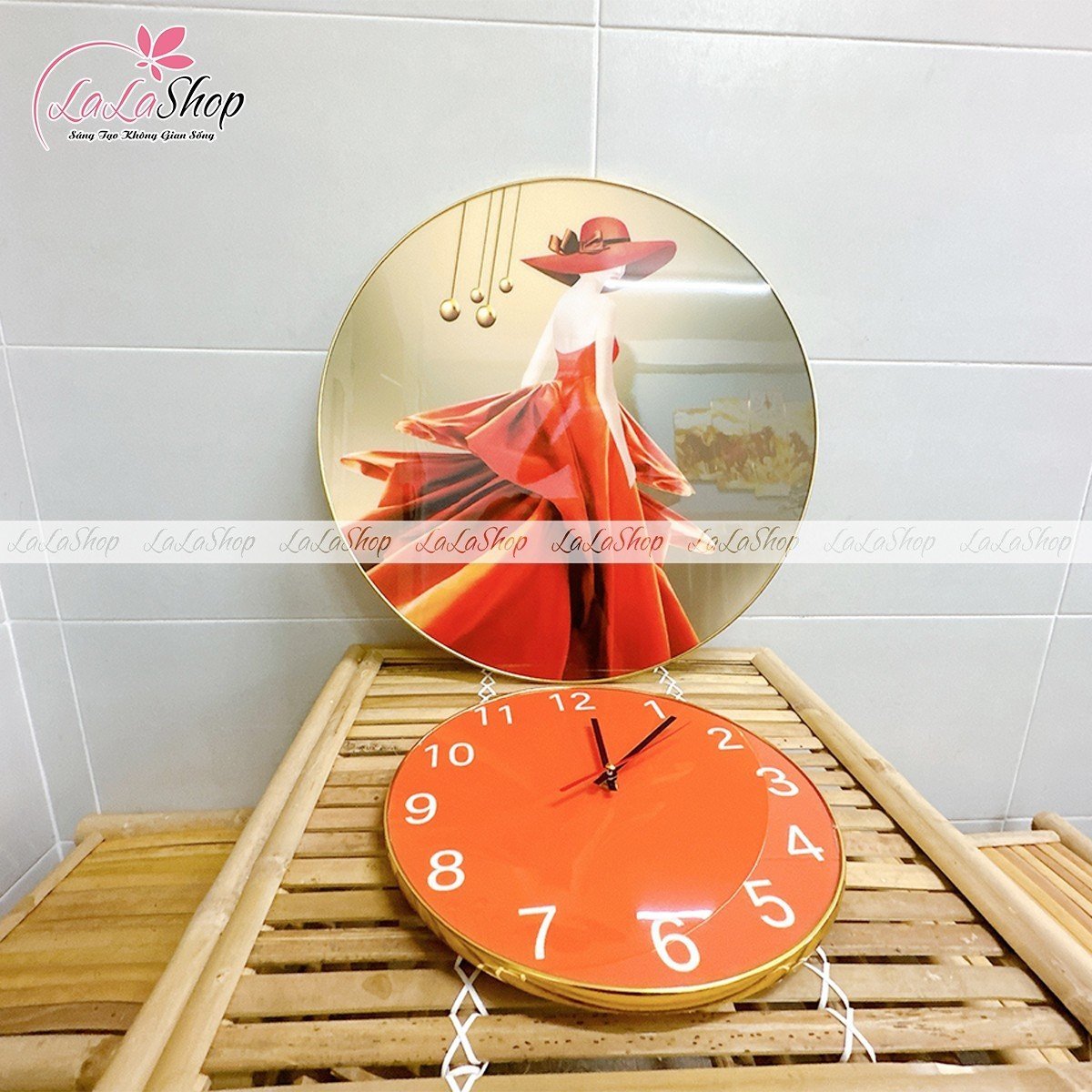 Tranh Đồng Hồ Treo Tường UV Pha Lê Bóng Bé Gái Đi Xe Đạp