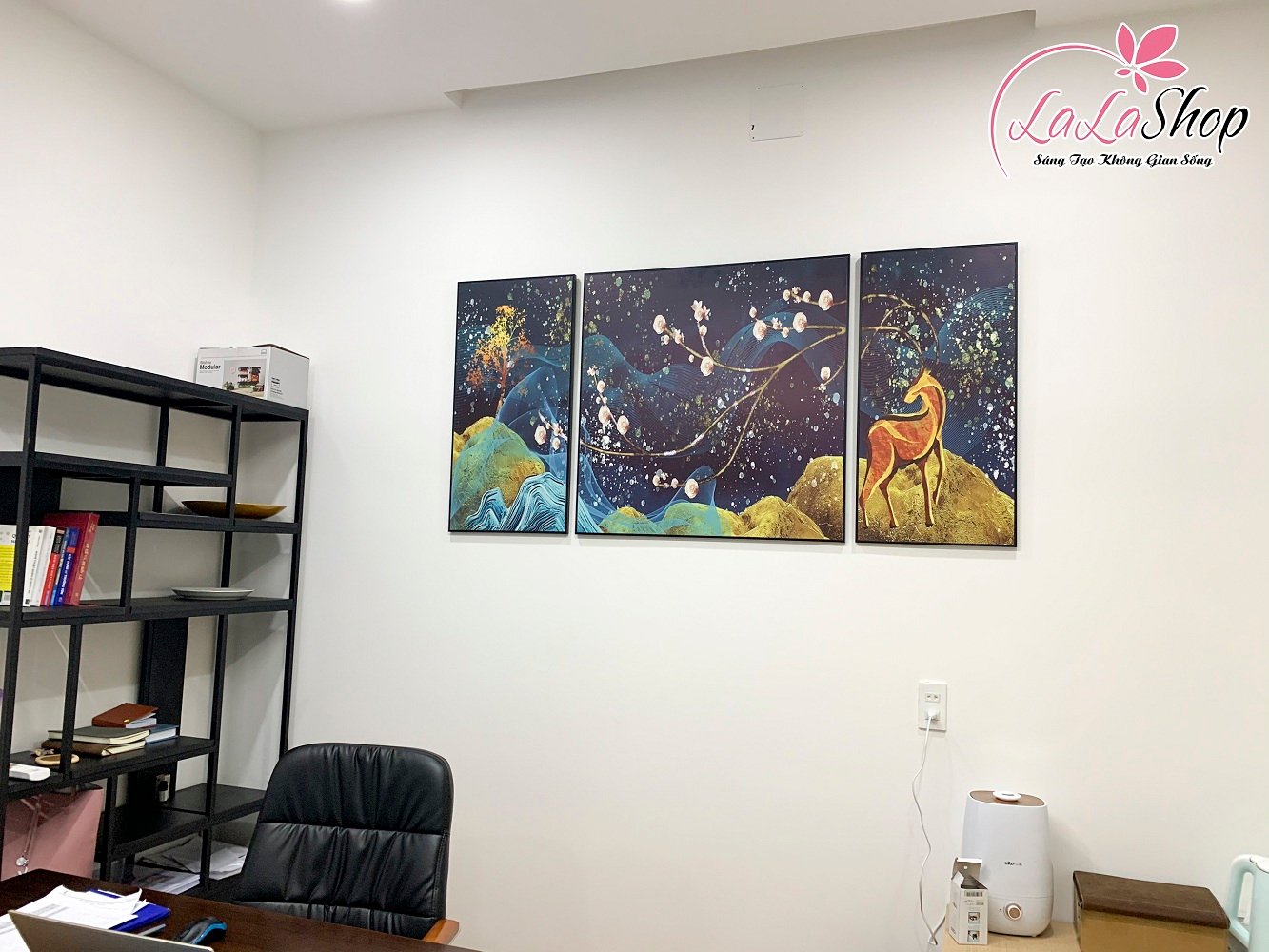 Tranh Treo Tường Nghệ Thuật Hươu Vàng Khoe Sắc