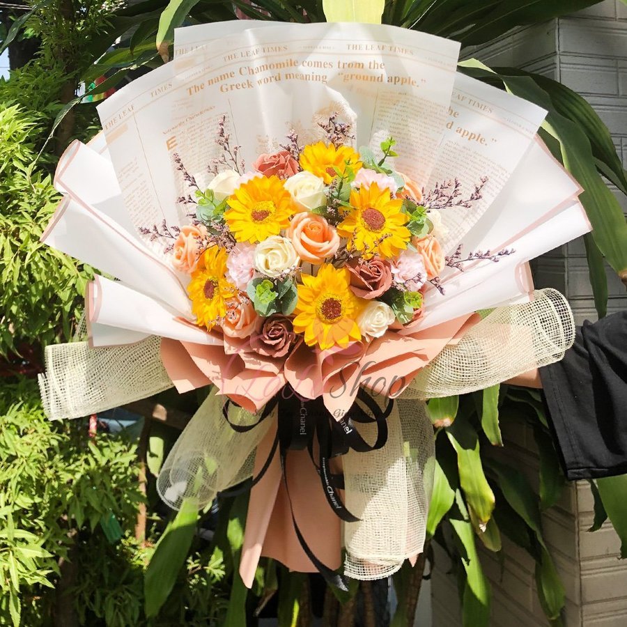 Hoa tặng 20/10 - ​​​​​​​Bó hoa hướng dương rực nắng