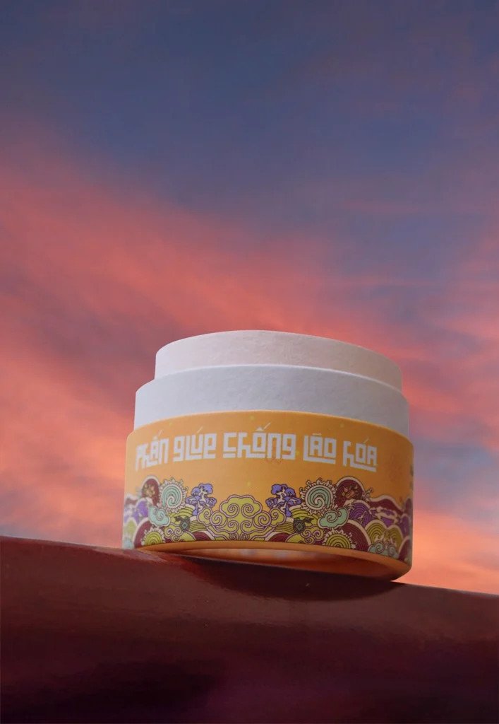 Quà tặng phấn trang điểm chống lão hóa nén da