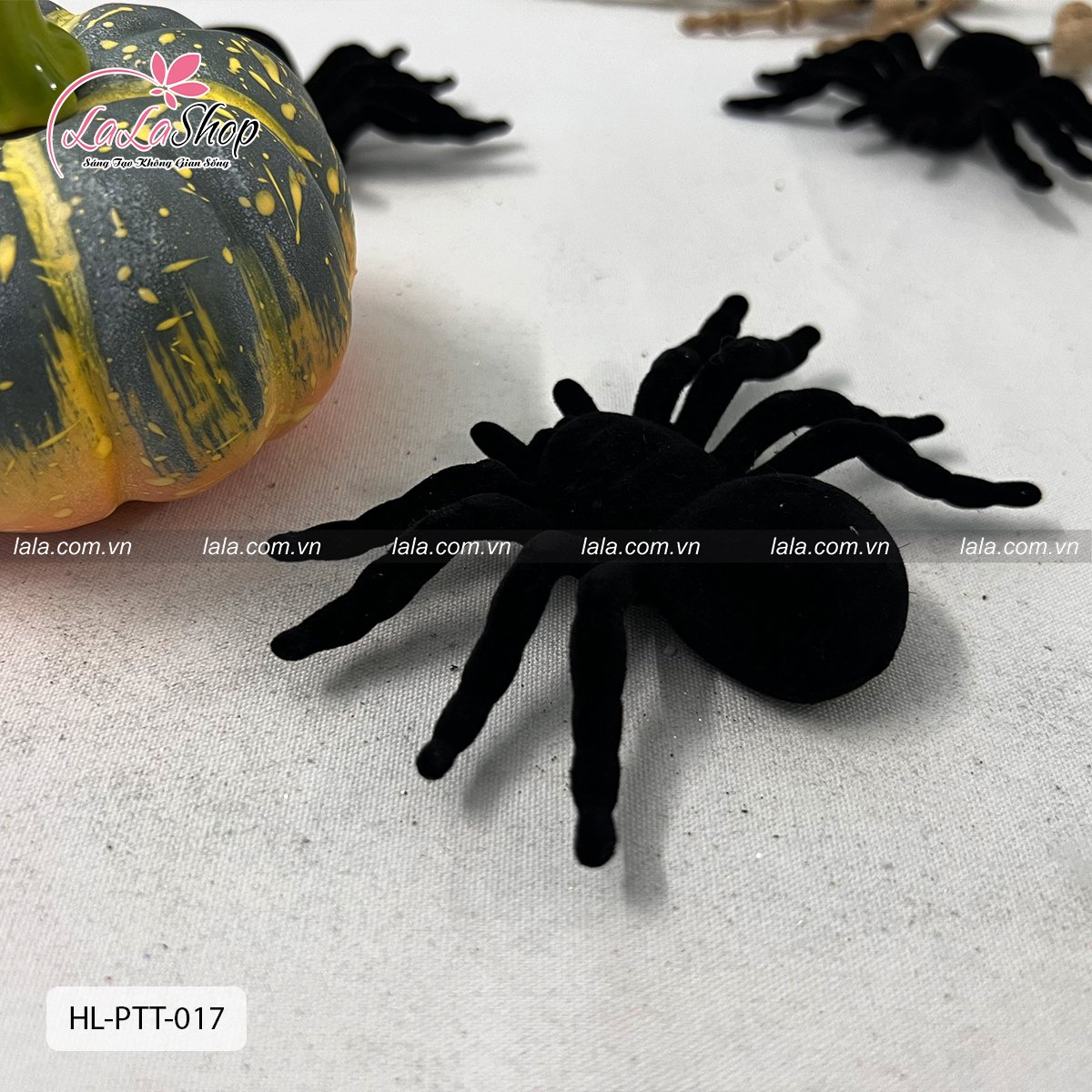 Set 4 nhện đen phụ kiện trang trí Halloween mẫu 017