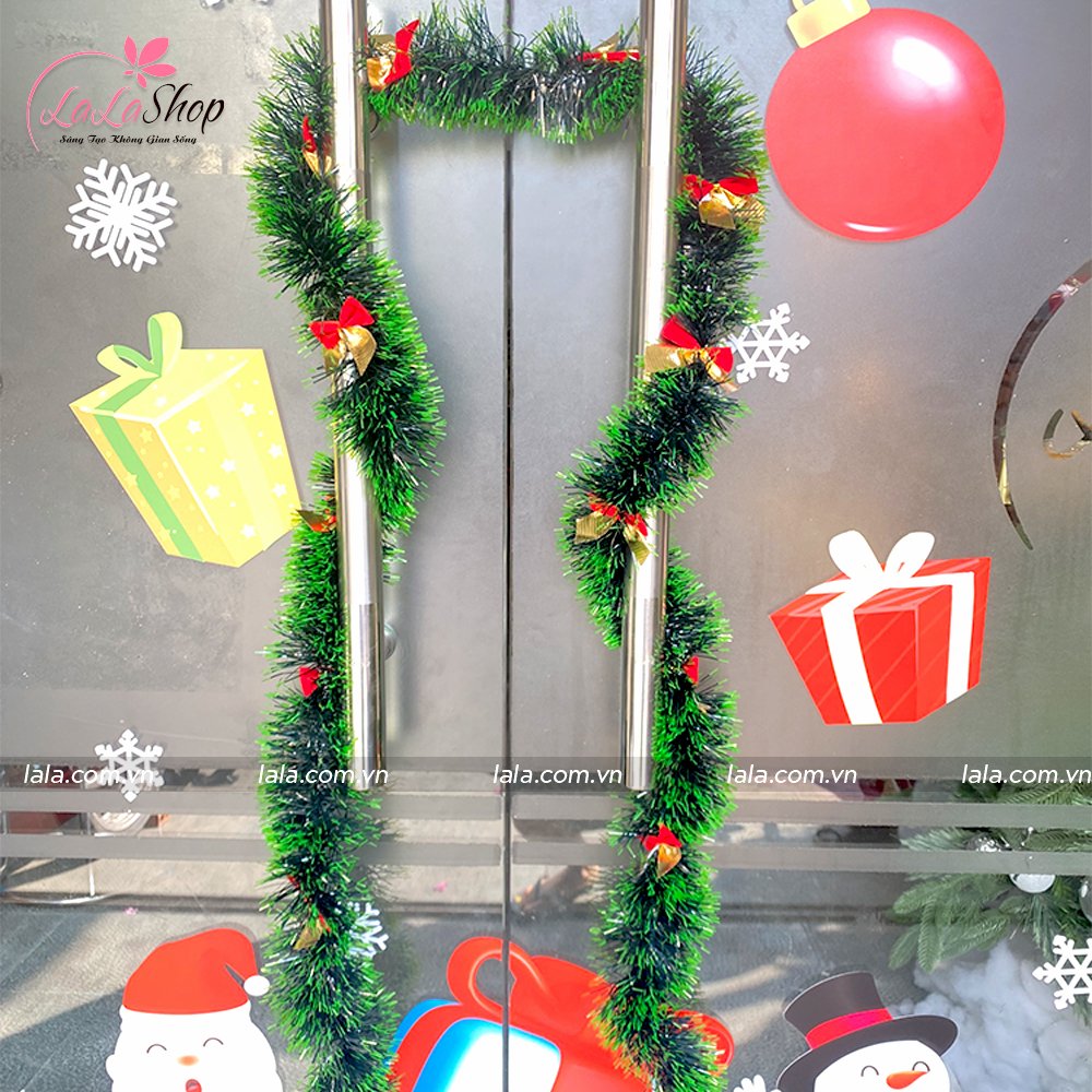 Dây Chồn Xanh 2m Kèm Nơ Đỏ Vàng Trang Trí Noel
