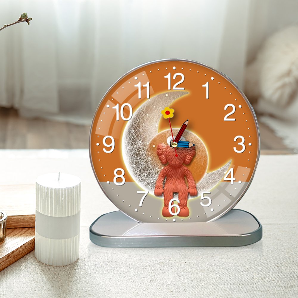 Tranh Đồng Hồ Để Bàn Chú Gấu Kaws Và Mặt Trăng Nghệ Thuật