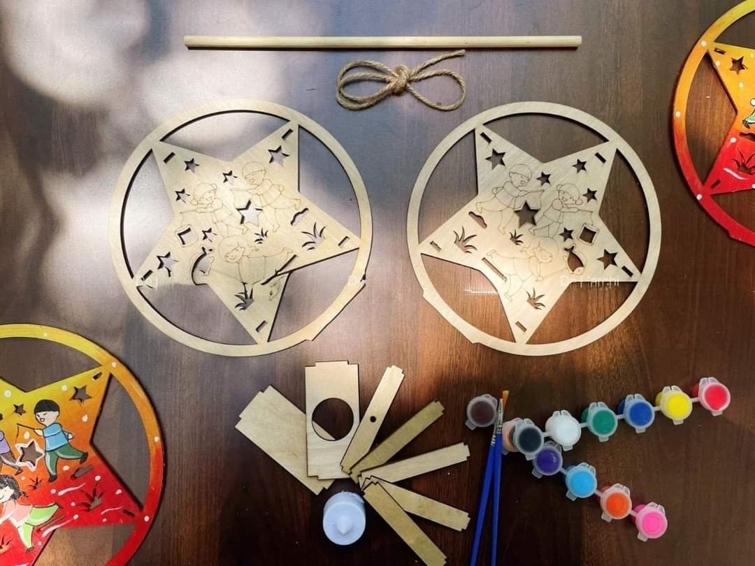 Lồng Đèn Trung Thu Bằng Gỗ Các Bé Vui Rước Đèn