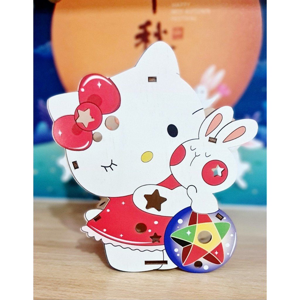 Lồng Đèn Trung Thu Bằng Gỗ Mèo Kitty Và Thỏ Ngọc Rước Đèn Đón Trăng