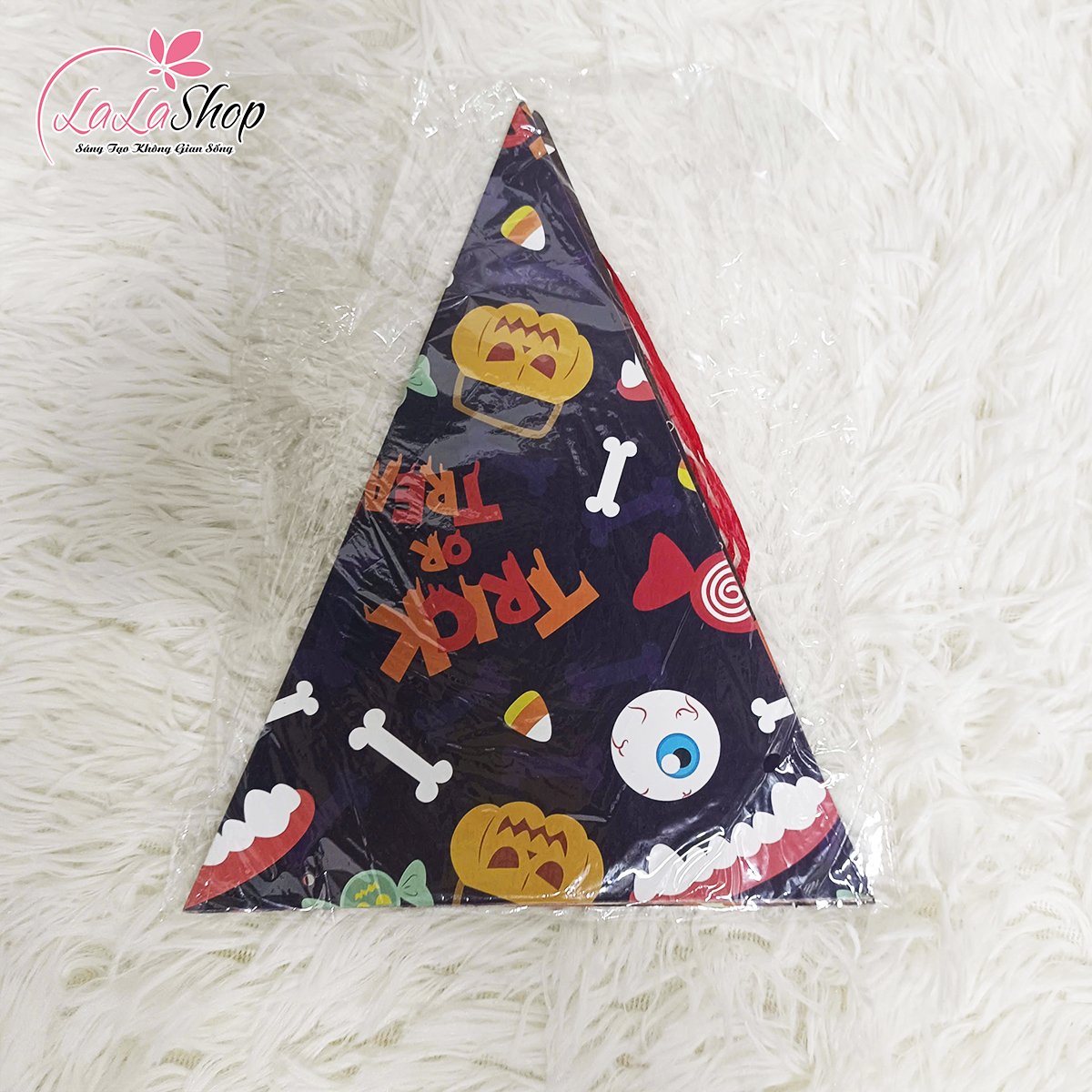 Đồ treo trang trí Halloween Set Dây Treo 8 Hình Tam Giác Họa Tiết Halloween