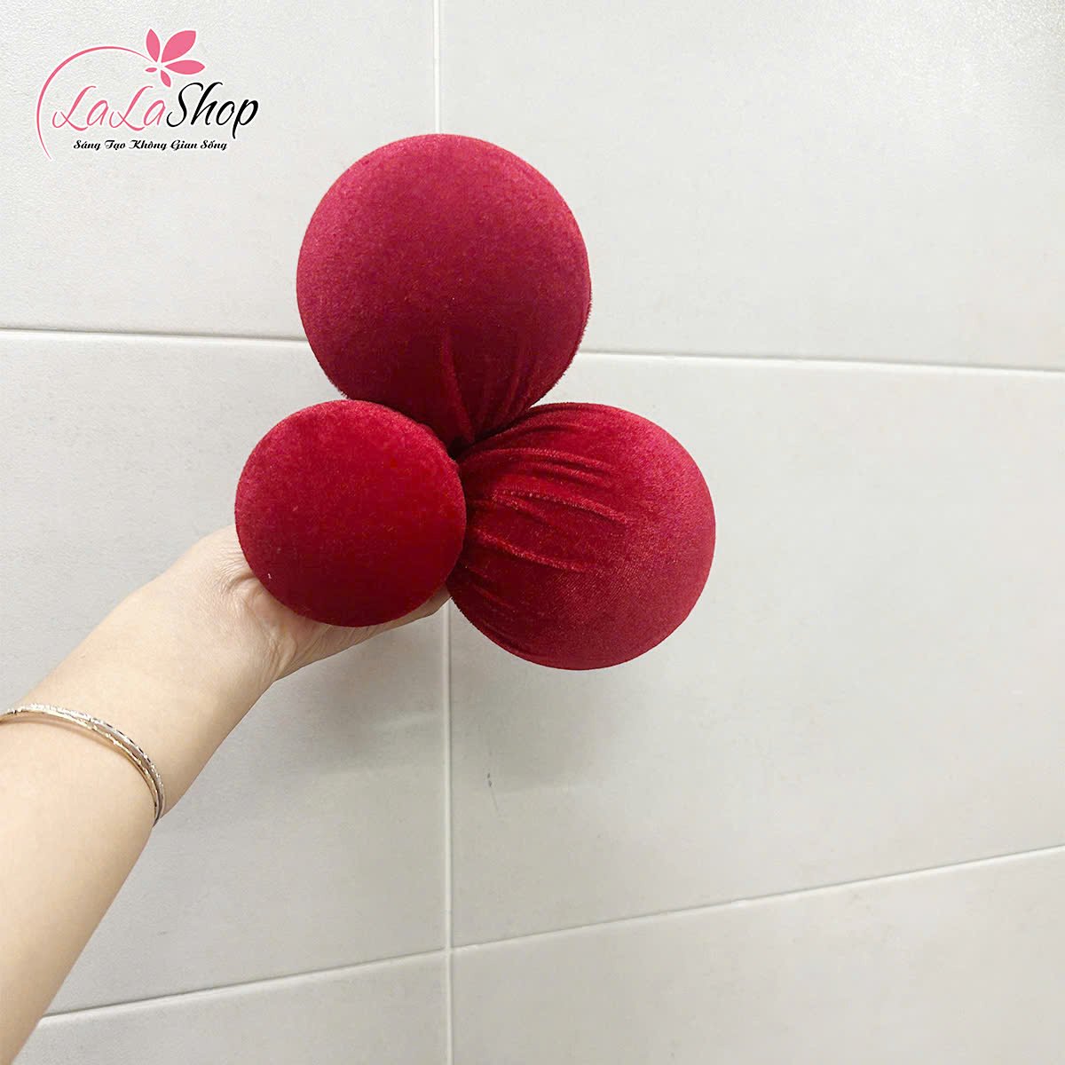 Quả Châu Nhung Đỏ Phụ Kiện Trang Trí Cây Thông Noel