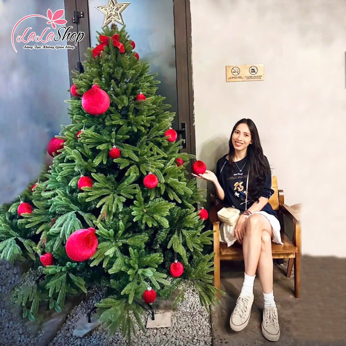 Quả Châu Nhung Đỏ Phụ Kiện Trang Trí Cây Thông Noel