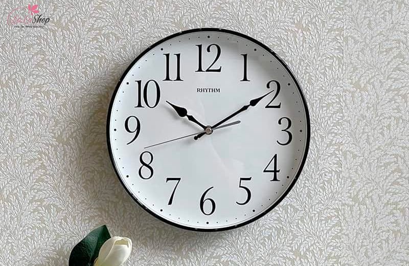 Đồng hồ đơn giản ph&ugrave; hợp với kh&ocirc;ng gian c&oacute; diện t&iacute;ch nhỏ