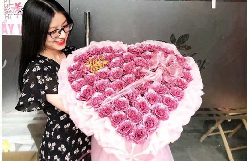 Hoa hồng sáp nhũ – Lung linh, nổi bật, cuốn hút từ cái nhìn đầu tiên