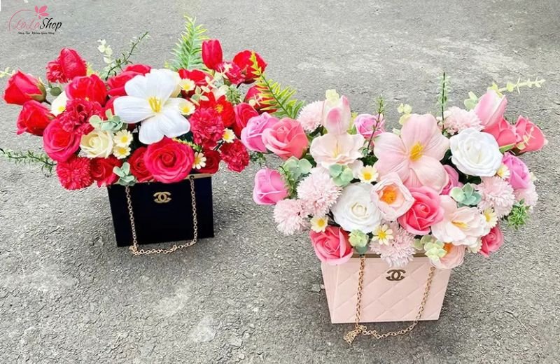 Hoa sáp làm từ sáp thơm giống hoa thật và mang nhiều ý nghĩa 