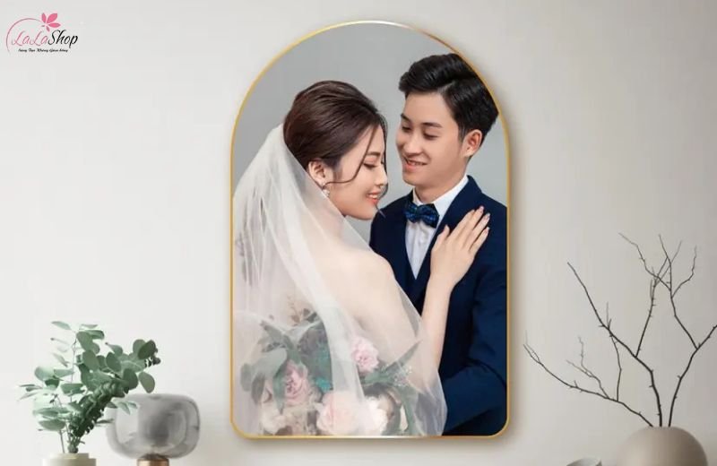 Không chỉ là ảnh cưới – đó là lời hứa được treo ngay trong tổ ấm