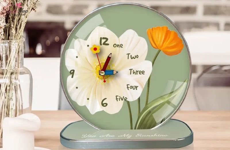 Tranh đồng hồ để b&agrave;n nhỏ gọn, tạo điểm nhấn c&aacute; nh&acirc;n