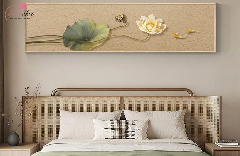 Treo tranh ph&ograve;ng ngủ vừa để trang tr&iacute;, vừa tạo cảm gi&aacute;c ấm c&uacute;ng, thư gi&atilde;n