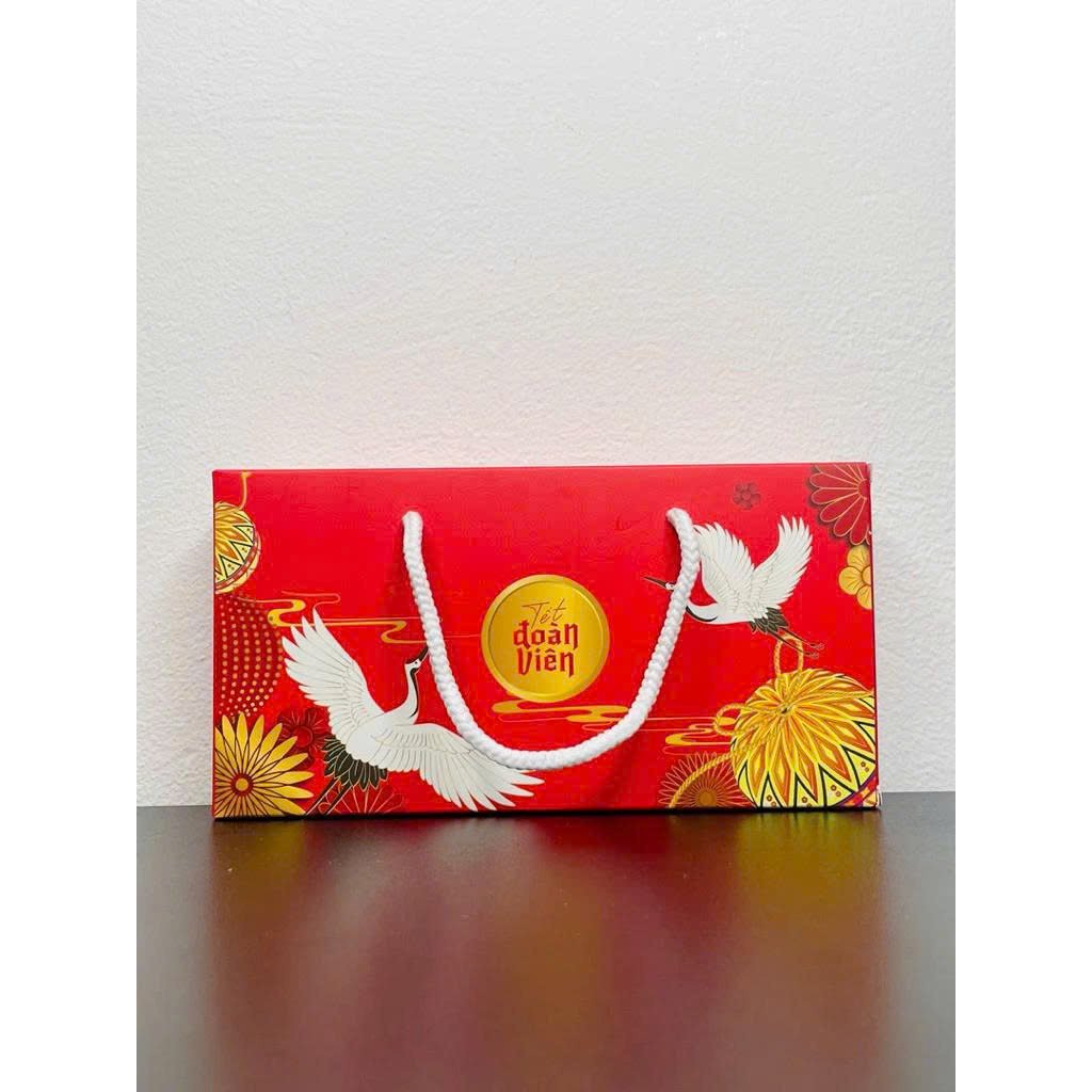 Hộp 2 B&aacute;nh Trung Thu Nguyệt Hạc Sum Vầy T&acirc;n D&acirc;n Lợi