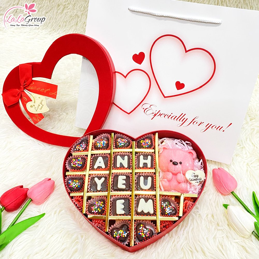 Hộp Socola anh y&ecirc;u em k&egrave;m gấu hồng