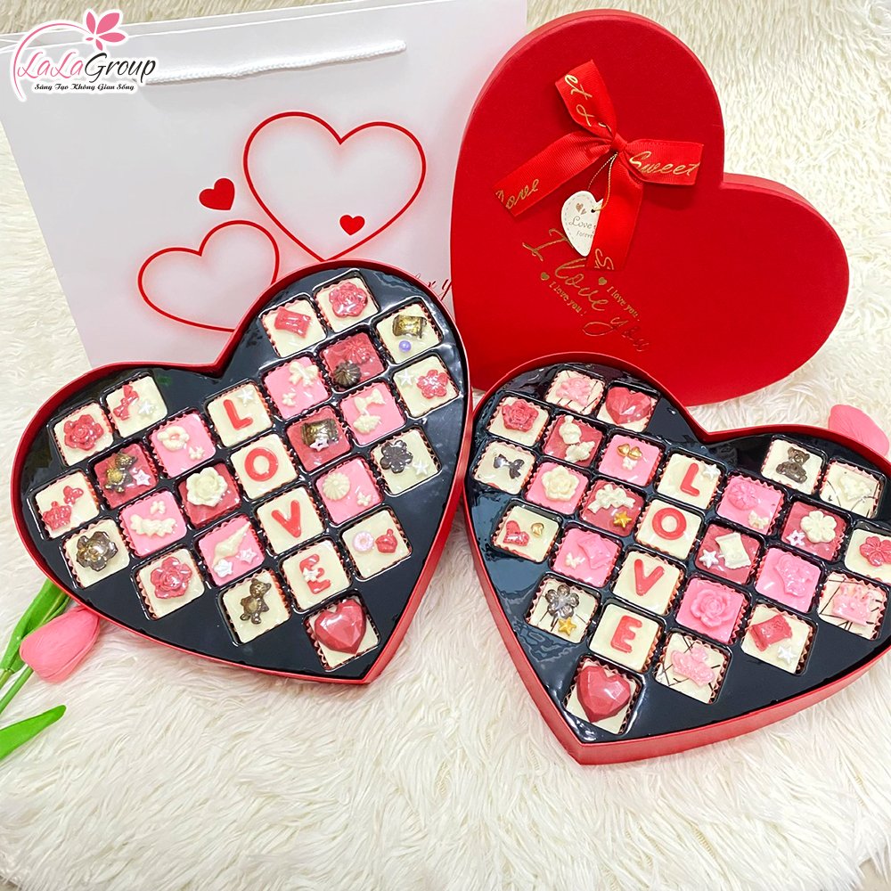 Hộp Socola tình yêu 27 viên cao cấp chữ love