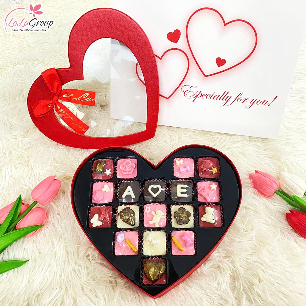 Hộp Socola T&igrave;nh Y&ecirc;u 18 Vi&ecirc;n Anh Y&ecirc;u Em