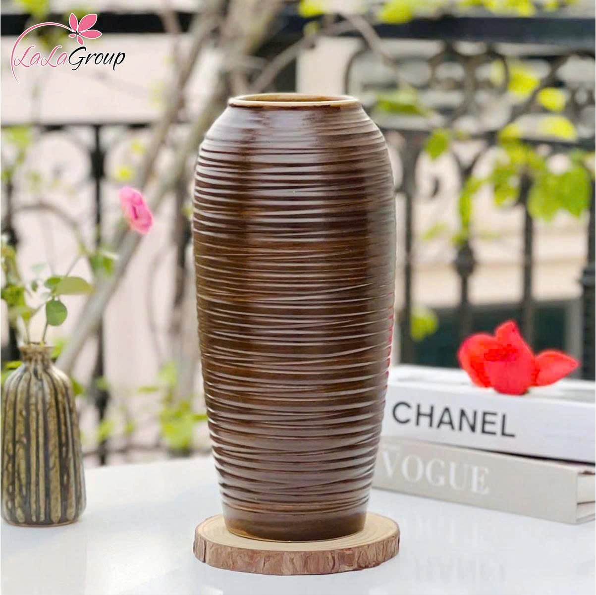 Bình Hoa Gốm Nâu Sang Trọng