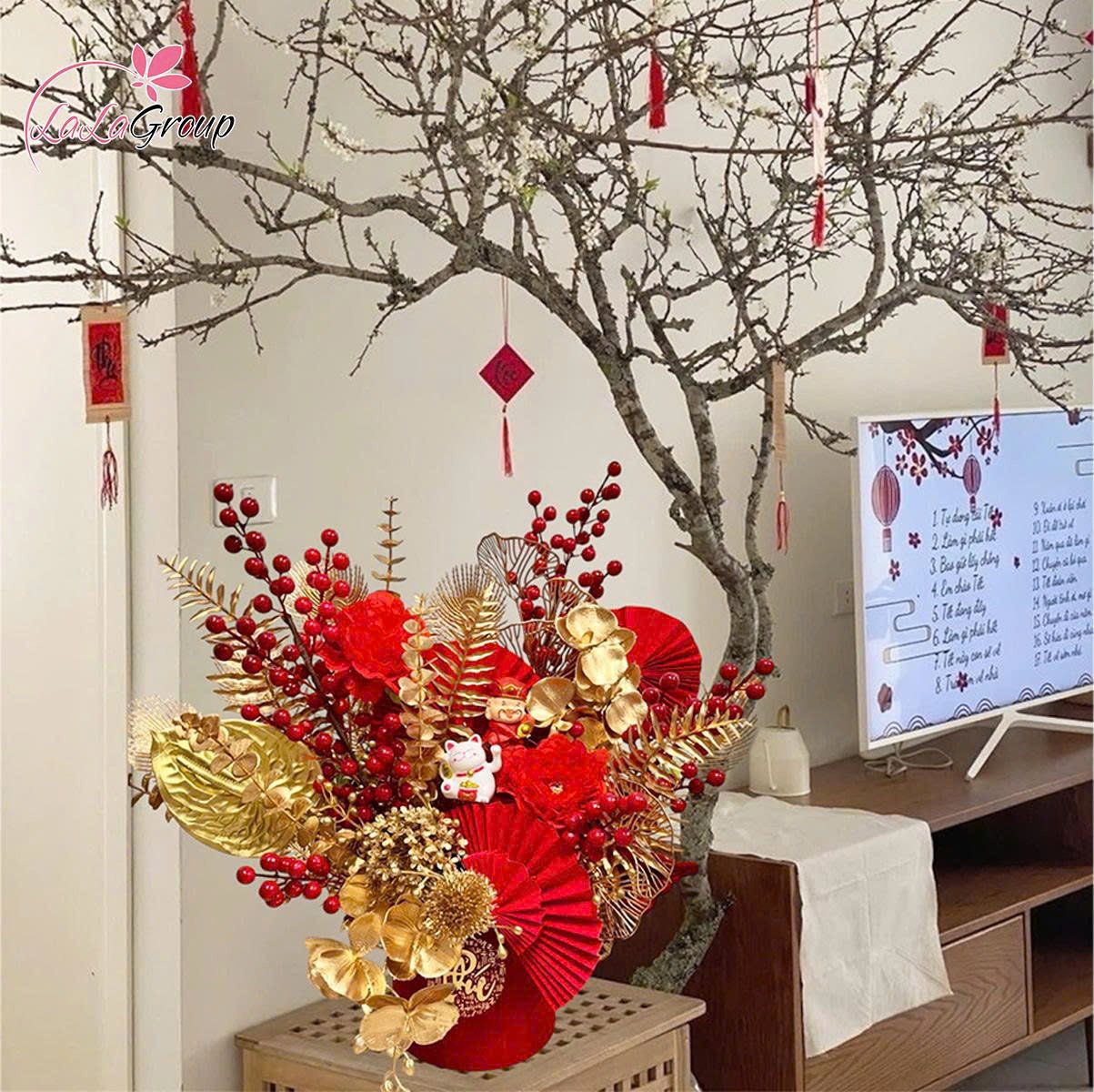 B&igrave;nh Hoa Đ&agrave;o Đ&ocirc;ng Sắc Xu&acirc;n Ngập Tr&agrave;n