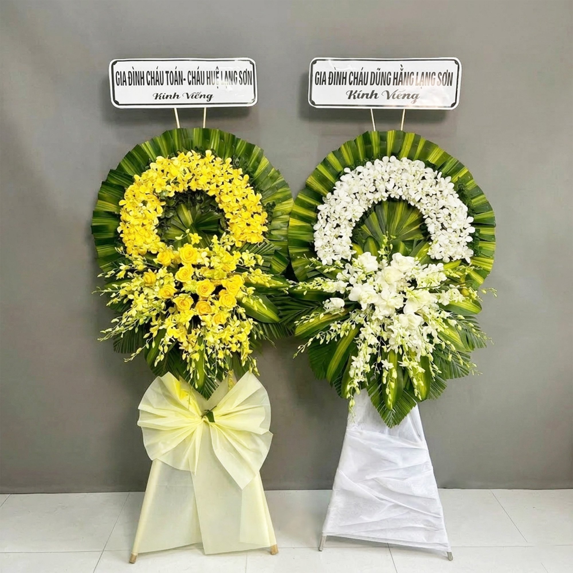 Kệ Hoa Chia Buồn