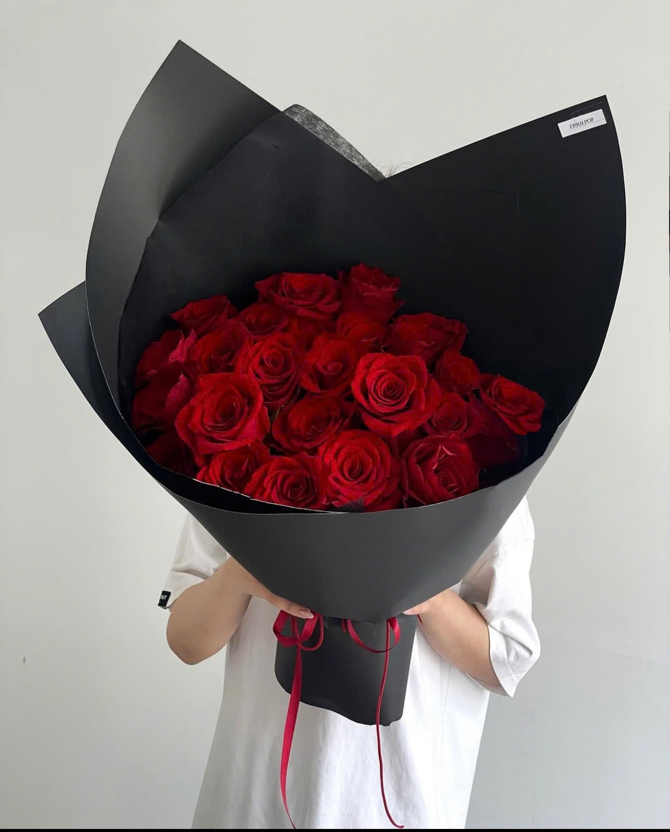 B&oacute; Hoa Hồng Đỏ Tươi Sang Trọng Qu&agrave; Tặng Thay Lời Y&ecirc;u Thương