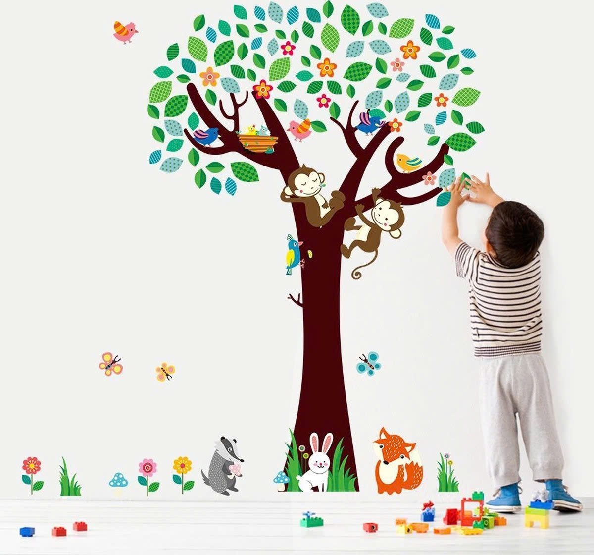 Decal c&acirc;y thỏ trắng