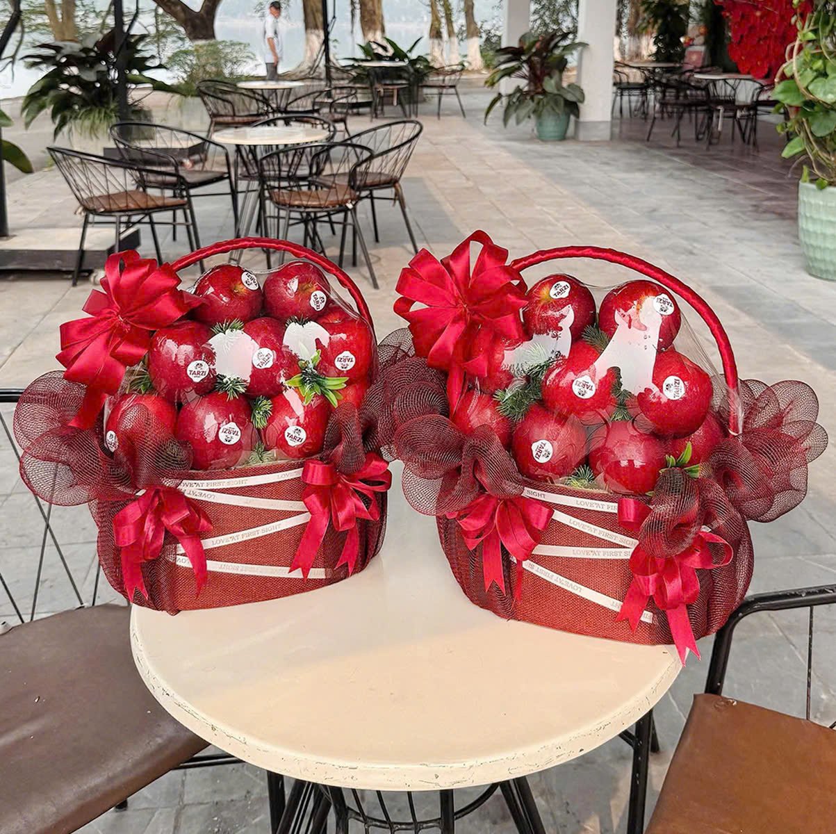 Giỏ Tr&aacute;i C&acirc;y T&aacute;o Envy New Zealand Qu&agrave; Tặng Ngọt Ng&agrave;o Tinh Tế