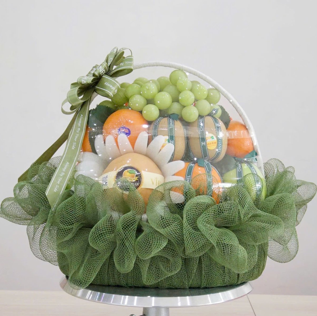 Giỏ Qu&agrave; Tặng C&acirc;y Cao Cấp K&egrave;m Nơ Ruy Băng Xanh L&aacute; Xinh Xắn