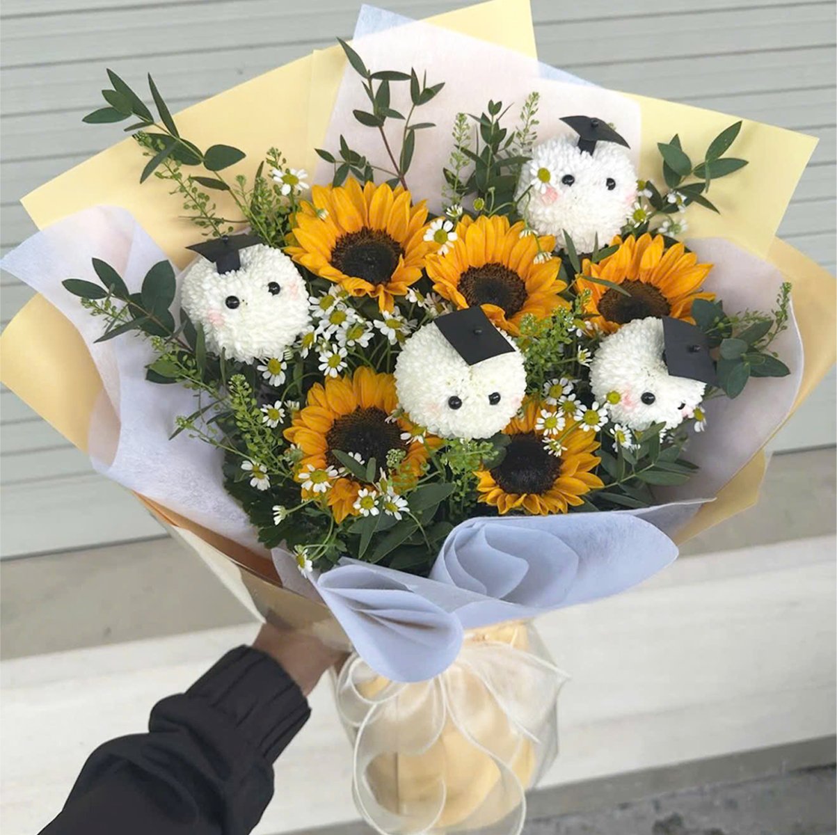 B&oacute; Hoa Hướng Dương Tốt Nghiệp Mix T&uacute; Cầu Xinh Xắn