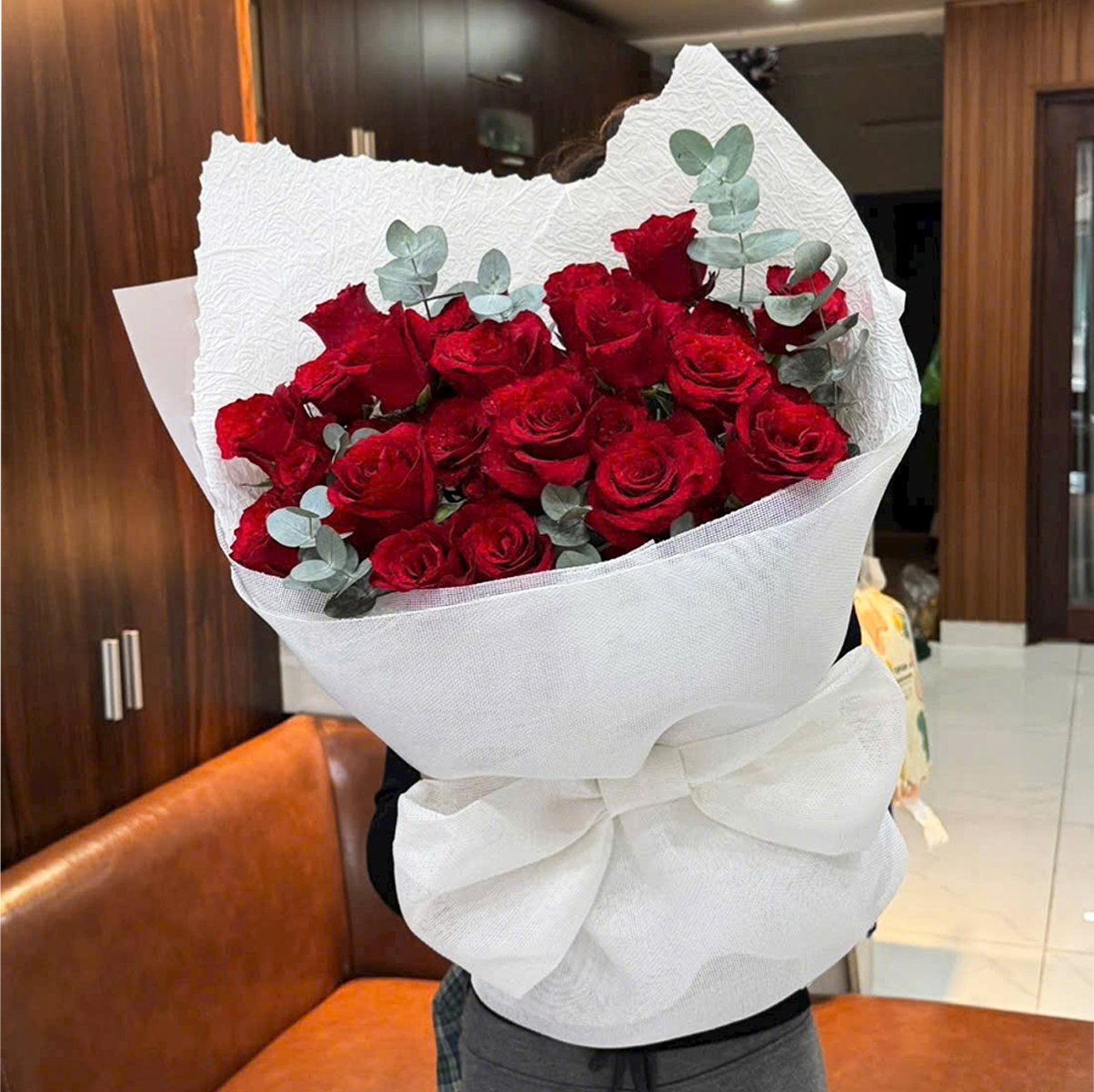 B&oacute; Hoa Hồng Đỏ Nhung Rực Rỡ