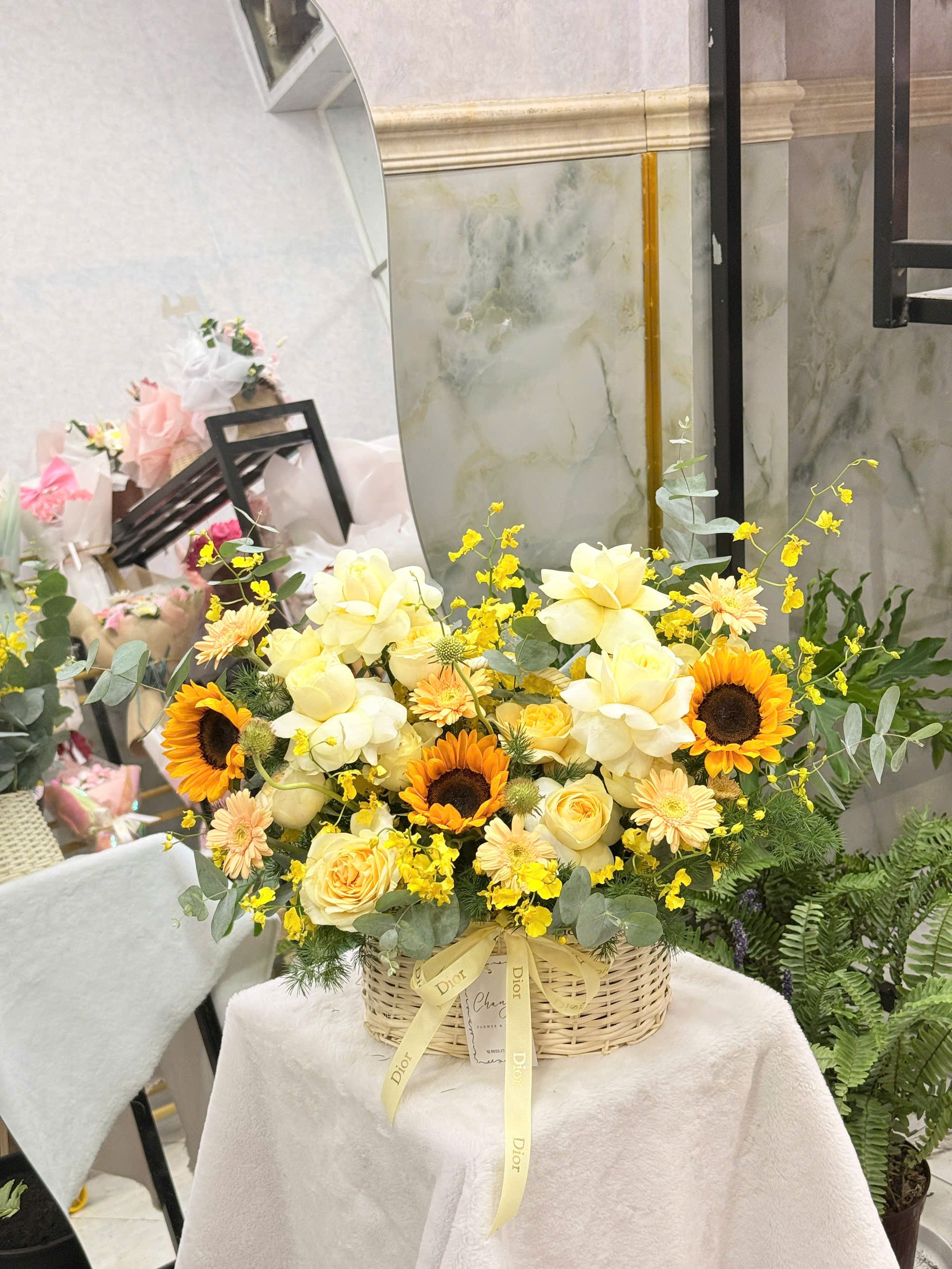 Gỉỏ Hoa Tia Nắng V&agrave;ng Tươi