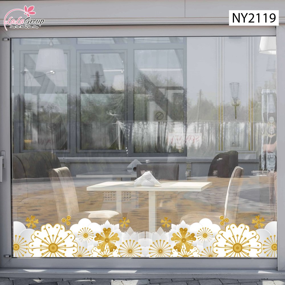 Decal Trang Tr&iacute; Tết Ch&acirc;n Tường Dải Hoa Xu&acirc;n V&agrave; M&acirc;y Trắng