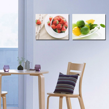 Tranh treo tường dâu tây đỏ