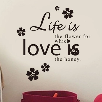 Decal dán tường tình yêu là mật ong