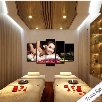 Cô gái Spa tường nghệ thuật