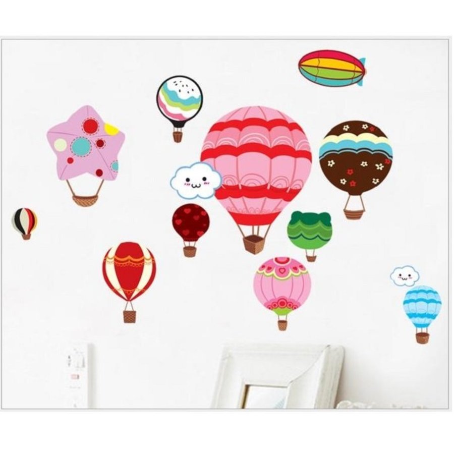 Decal dán tường khinh khí cầu sắc màu
